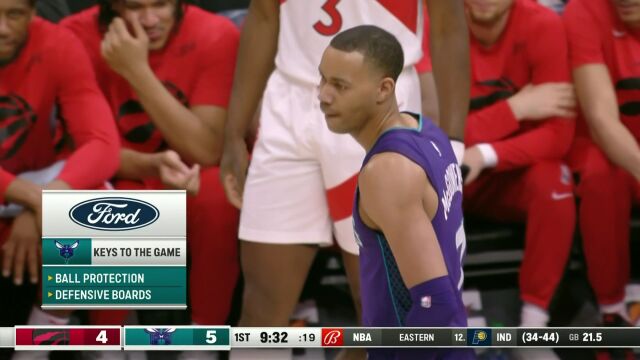 独乐乐不如众乐乐！珀尔特尔一攻一传连献扣篮好戏