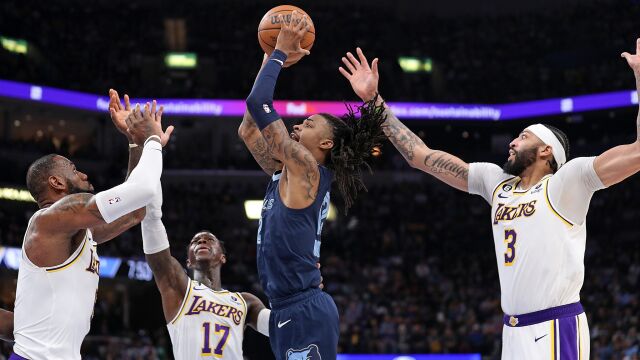 湖人128-112灰熊 莫兰特伤退戴维斯狂扇7大帽先下一城