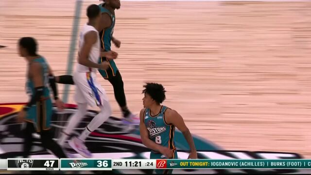 空切跑位神出鬼没 艾维精准妙传罗登心领神会双臂暴扣