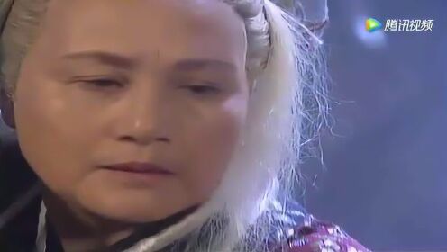 沈太君打开护罩拿药,被小公子趁虚而入俘走老太太