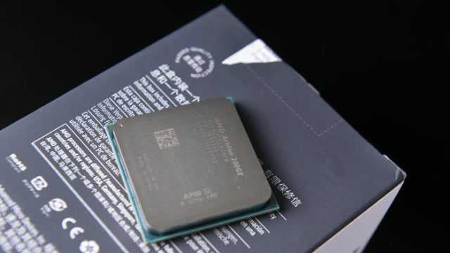 AMD速龙200GE战Intel奔腾G4560!入门级处理器选哪个?