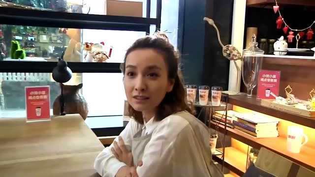 吴昕自称是校花却无人信看到她大学的照片网友惊讶了