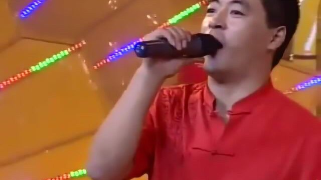 魏三现场演唱歌曲《人在世上飘》 动情好听