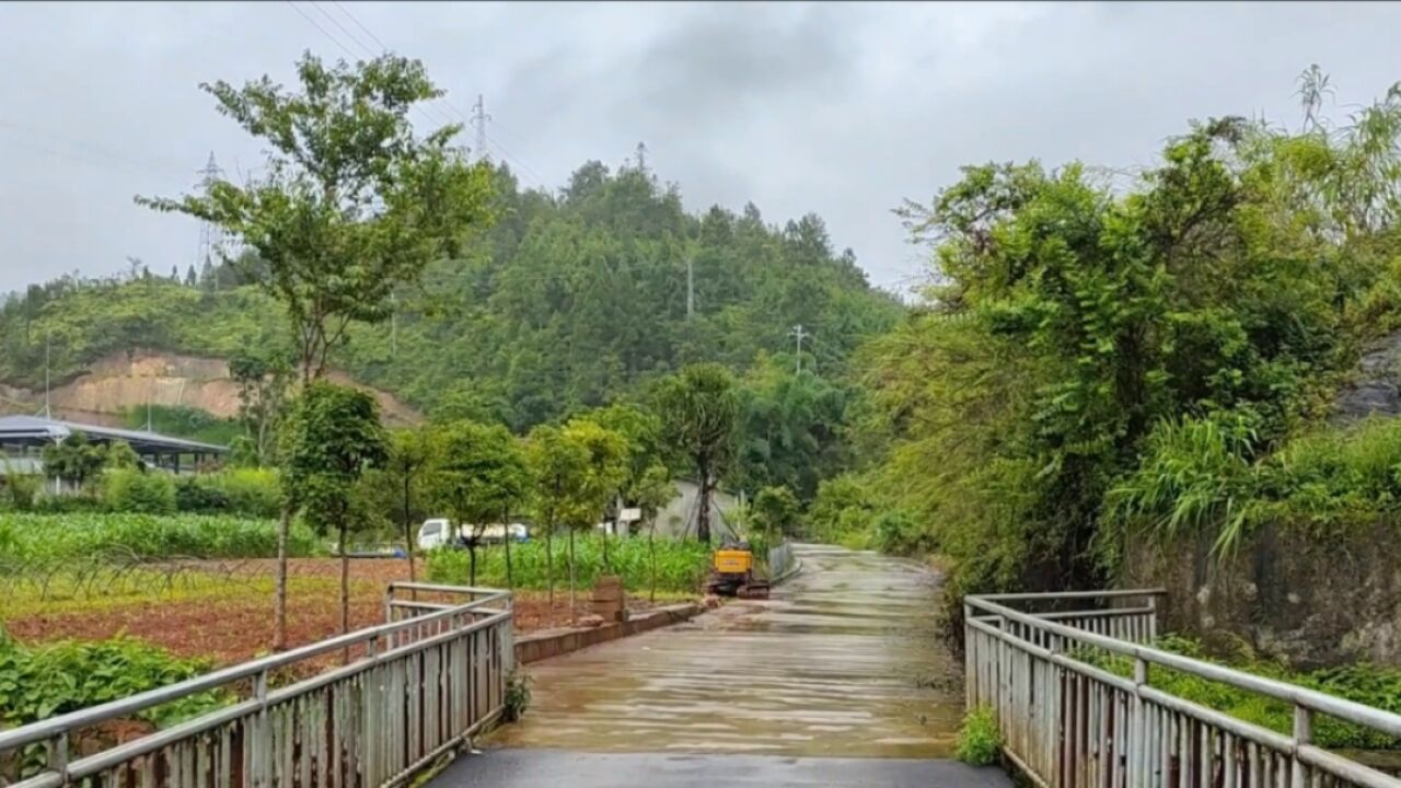 这三地方一定要去看看,云南芒市、新疆伊犁、贵州兴义,你去过吗