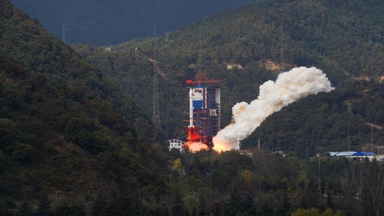 祝贺!我国成功发射通信技术试验卫星十三号