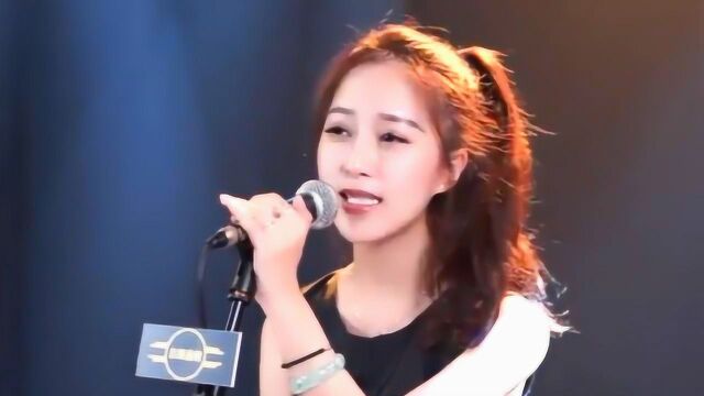 美女演唱《追追追》闽南语歌曲,清亮,甜蜜!