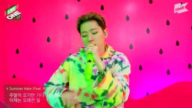 果然是ZICO牌的夏日歌曲!好可爱的舞,感觉又会在中国掀起热潮