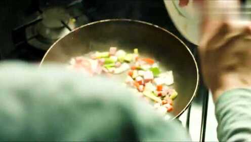 有的人表面上是家庭煮夫，实际却是退役特工