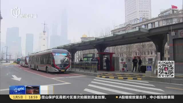 营造文明乘车环境 71路今起试点“静音车厢”