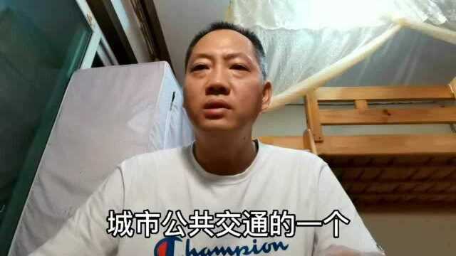 退伍老兵真的可以免费乘坐公交,山东济南为老兵办荣军卡