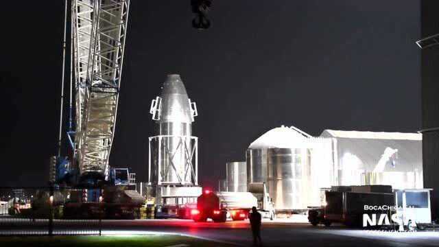 SpaceX 星际飞船SN15连夜组装