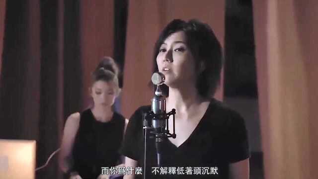 孙燕姿《我怀念的》线上演唱会,没有华丽的舞美和灯光,全靠嗓音撑起全场#“知识抢先知”征稿大赛#