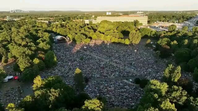 2022年黄家俊指挥纽伦堡交响乐团演奏1. 瓦格纳《罗恩格林第三幕》2.穆索尔斯基《图画展览会》3.安东尼奥利奥波德德沃夏克《第九交响曲》