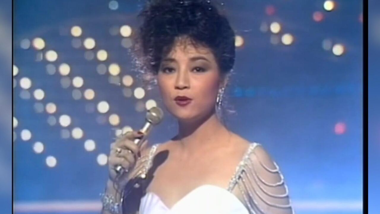 粤语经典歌曲《风的季节》,原唱徐小凤,满满的回忆