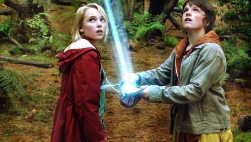 迪士尼电影：《仙境之桥》两个小孩来到森林，无意间发现一个王国
