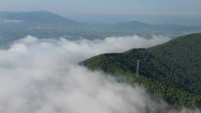 汉中的八景之一,梁山镇的奇珍异物,你见过吗?带上你的小铲铲来跟我一起试试吧.....#考古 #研学 #大自然的鬼斧神工