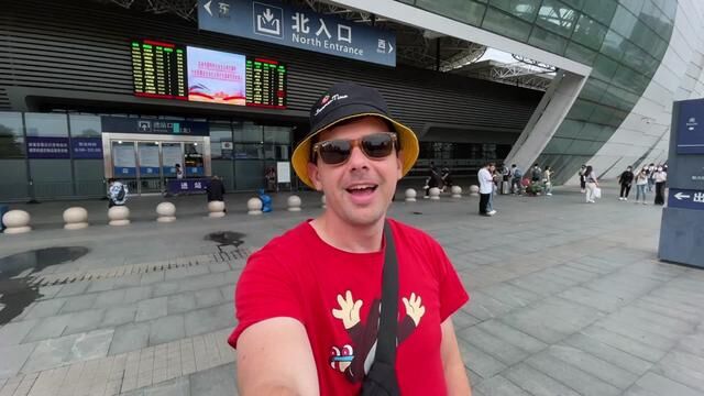 外国人去昆山.很无聊吗? #外国人在中国 #上海 #旅行vlog #旅游 #vlog日常