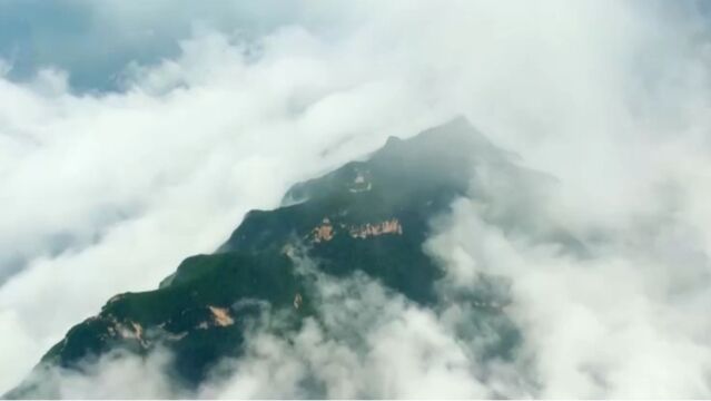 山西乡宁:雨后云丘山,现云海景观