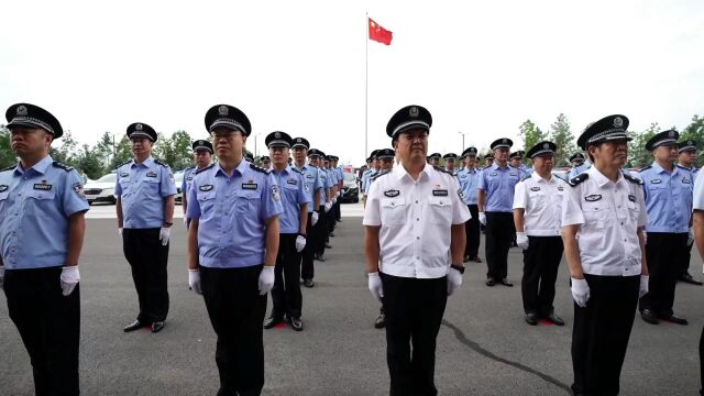 白城市举行加强党建引领“警地融合”执法执勤车辆发放仪式