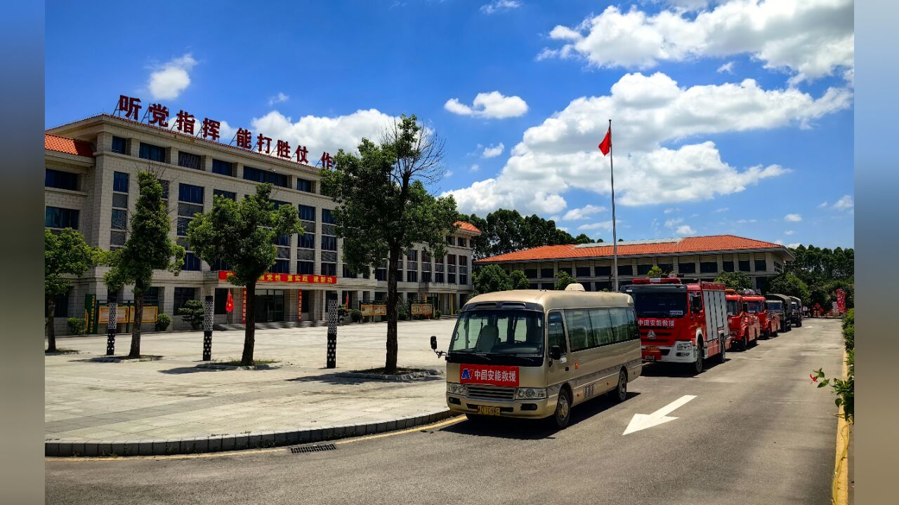 视频|台风红色预警中,中国安能加强厦门防台风部署