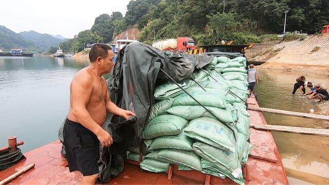 表哥在农村花30多万买的货船,跑一趟长途能挣多少钱,多久能回本