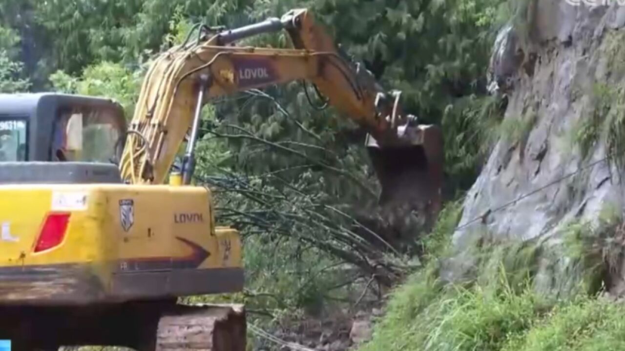 四川巴中:强降雨致多地出现险情,当地紧急排危抢险