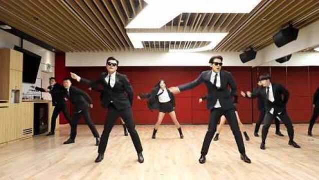 Switch to me Men In Black Ver.