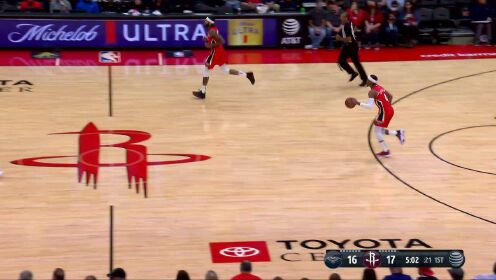 《休斯敦火箭》手感准的不像话 伍德外线接球出手三分一击即中
