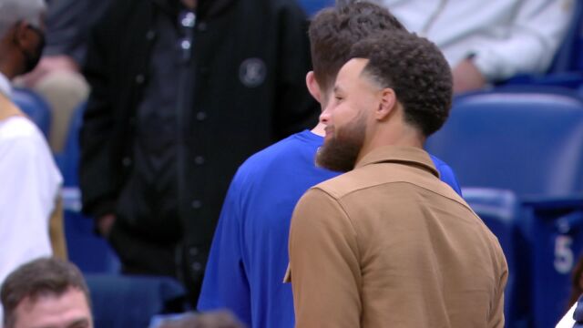 勇士83-128鹈鹕 勇士主力悉数缺阵背靠背狂负45分