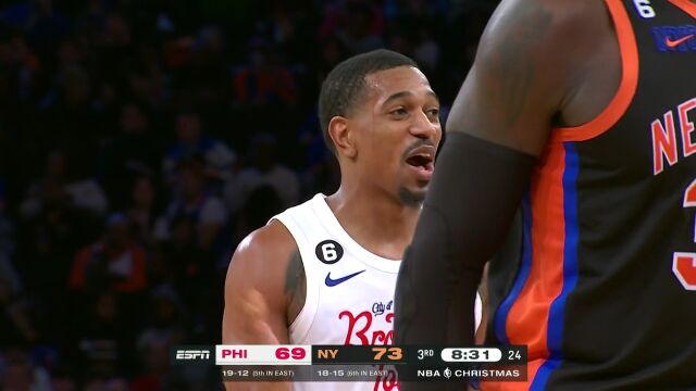 NBA常规赛：费城vs尼克斯第3节英文原声回放