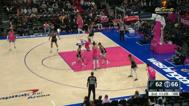 配合默契！阿弗迪亚高抛喂饼加福德空接暴扣篮筐