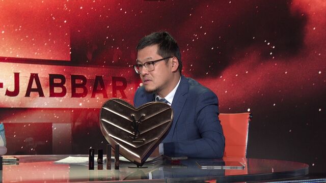 杨毅：盛况之下输球让历史纪录暗淡 球员表现与追击季后赛不相符