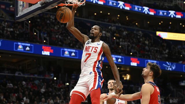 NBA全明星首发杜兰特赛季十佳球 风骚脚步晃倒对手制霸攻防