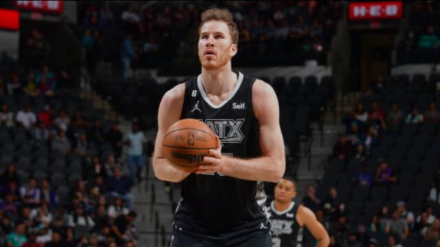 珀尔特尔vs国王集锦 超高命中率轻松取23分