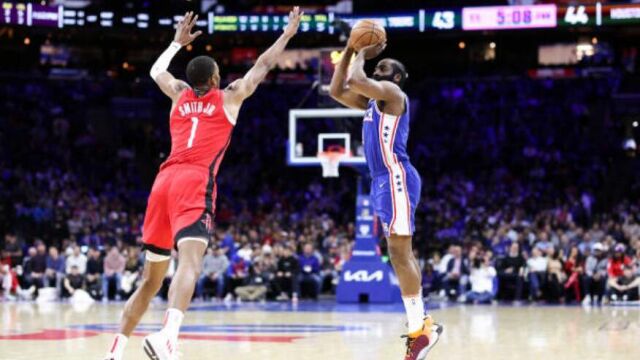 哈登vs火箭集锦 全场28+10第三节独揽14分奠定胜利