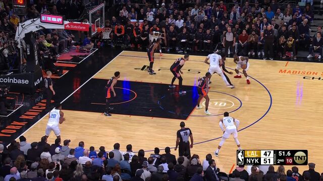 湖人vs尼克斯第2节英文原声回放