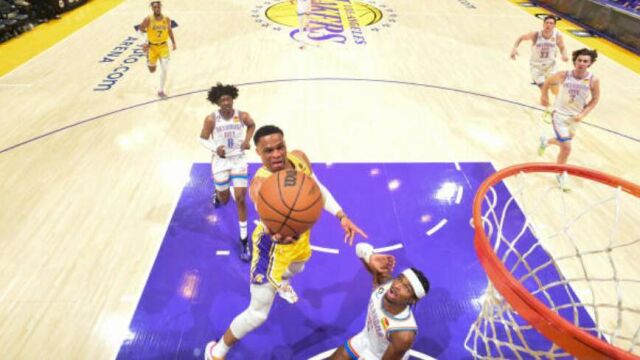 威斯布鲁克vs雷霆集锦 空砍27分最后时刻连续杀入禁区