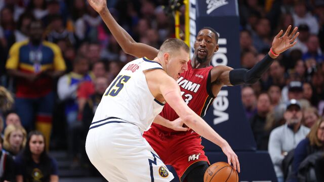 约基奇vs热火集锦 全场轰下19+12+12三双率队取胜