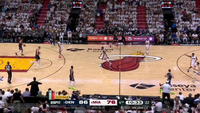 邓罗命中关键三分！ 王猛：这球简直就是救命的仙丹啊