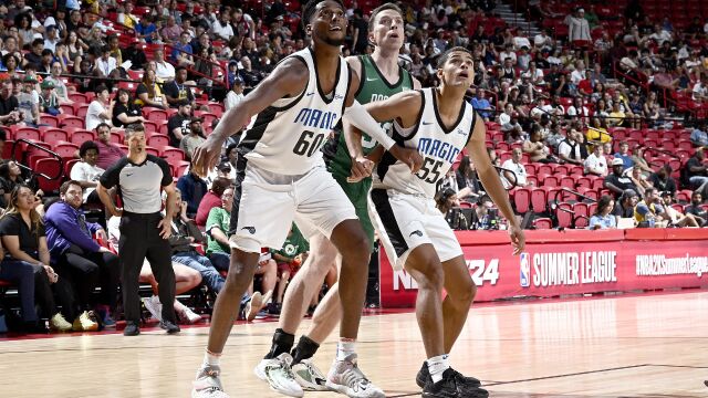 罗伯特-贝克vs凯尔特人集锦 全场15+11难阻球队失利