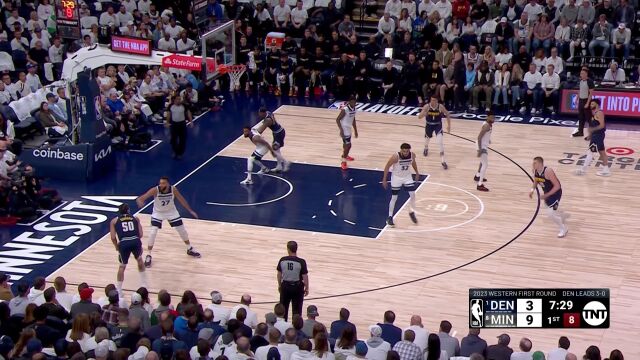 脚步绚烂！戈登梦幻脚步转身后撤步打板命中