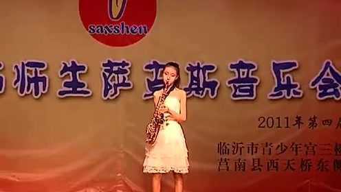 【腾讯视频】 初中女生萨克斯演奏一曲《梁祝》人美歌美，太陶醉了