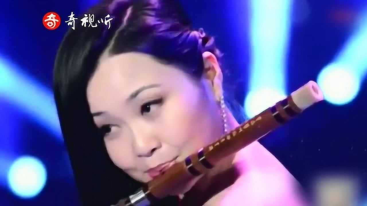 美女笛子演奏家陈悦演奏莫日格勒太好听深远悠扬触动心灵