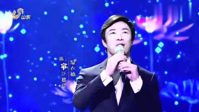 歌曲《小楼昨夜又东风》,费玉清演唱,景美歌声更好听