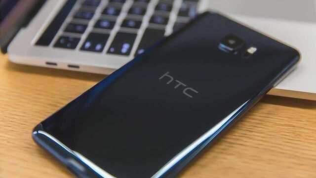 HTC终于悔悟 ,旗舰手机一夜直降3000,网友:已经晚了