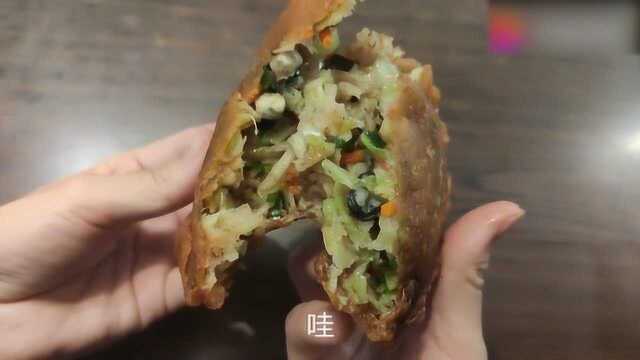 福建特色美食:海蛎炸,实拍阿姨全程做法,一次十个不够吃