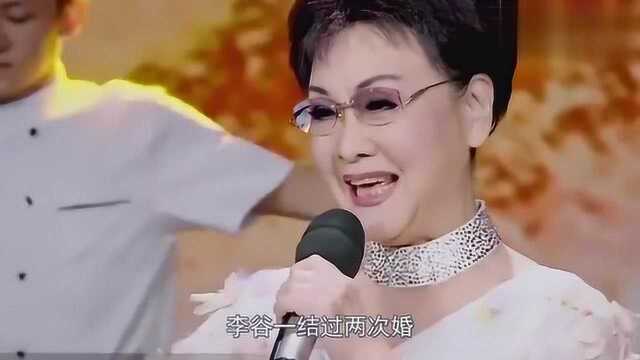 74岁李谷一近照曝光,隐藏了整整35年老公竟是他,女儿比妈还美