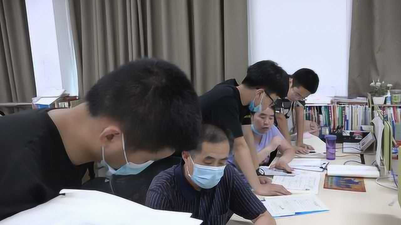 高三针对学生薄弱科目实行导师制:一个老师最多负责10名学生