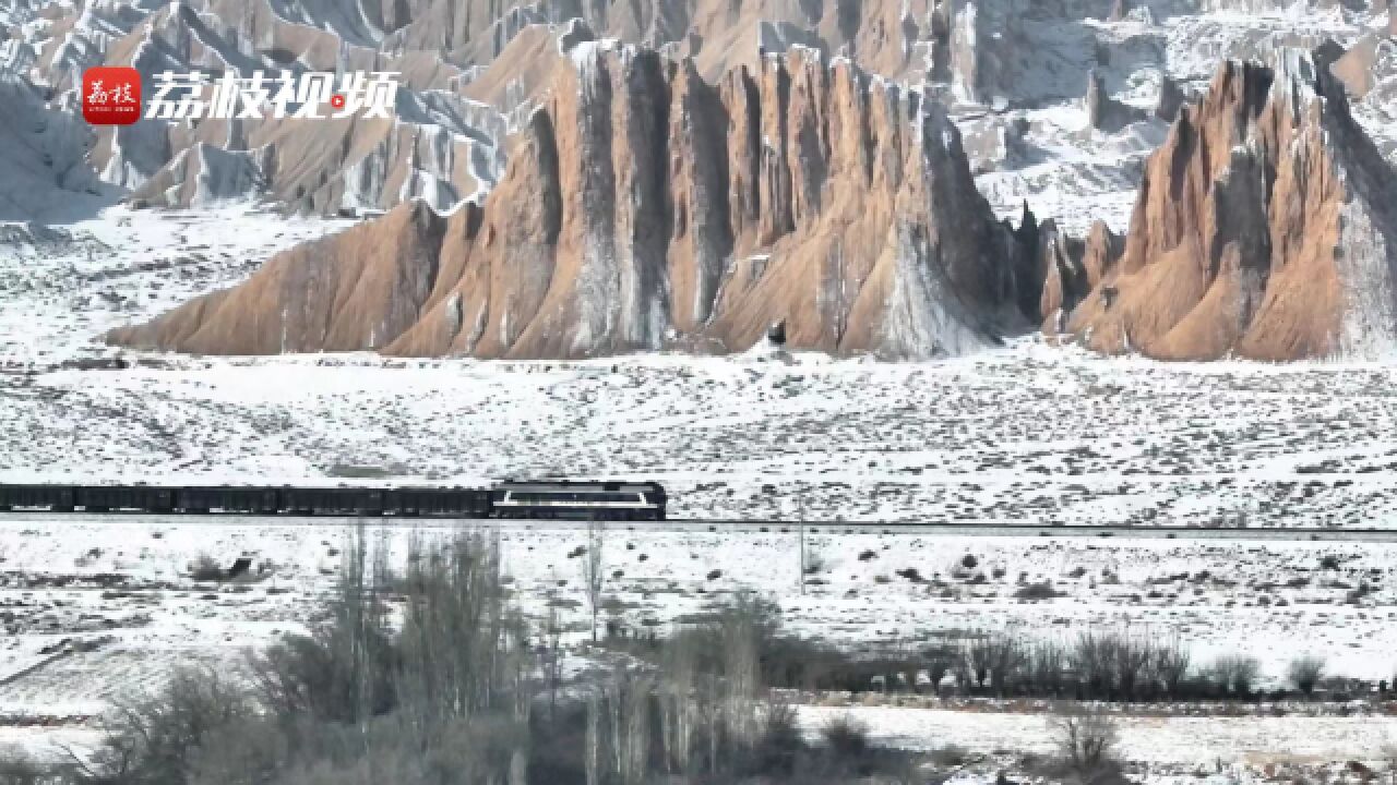 巍巍群山!新疆天山神秘大峡谷雪后宛如仙侠之境