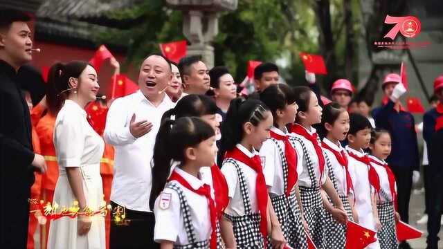 【视频】开州区千人快闪歌唱祖国 向祖国献礼!